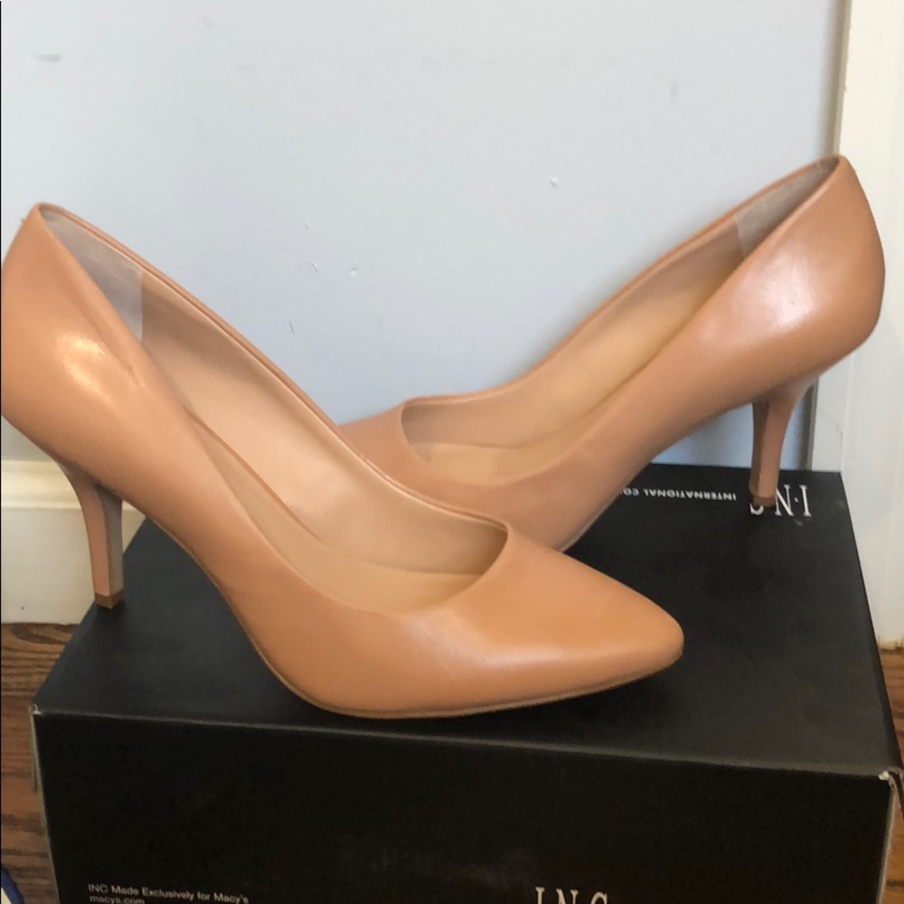 I.N.C International Concepts Zitah Pumps